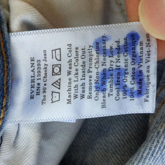 Everlane 90's Cheeky Jean - Picture 8 of 16